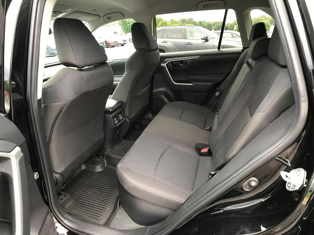 2023 Toyota RAV4 Hybrid LE