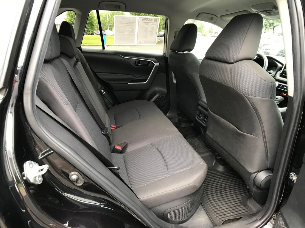 2023 Toyota RAV4 Hybrid LE