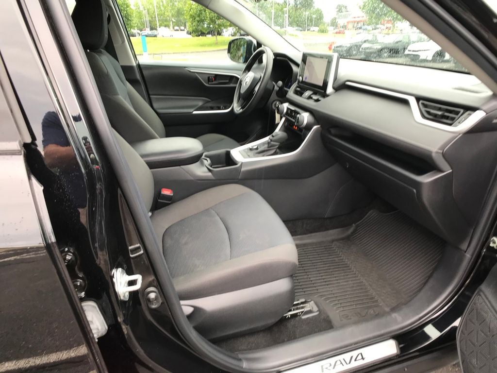 2023 Toyota RAV4 Hybrid LE
