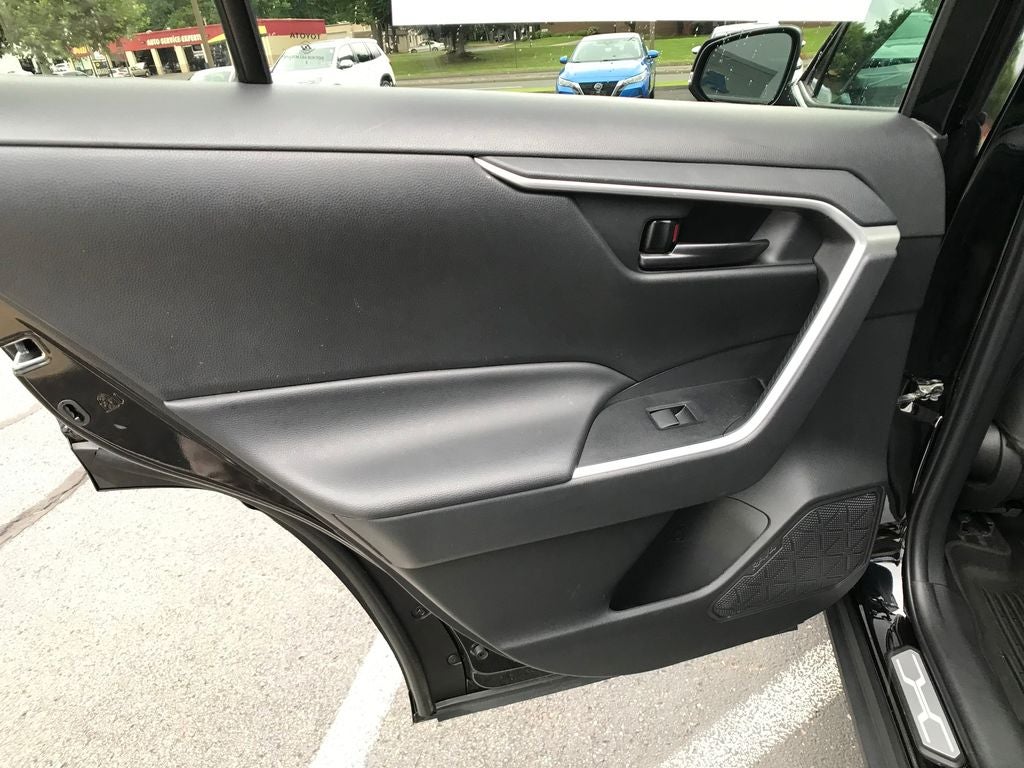 2023 Toyota RAV4 Hybrid LE