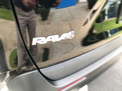 2023 Toyota RAV4 Hybrid LE