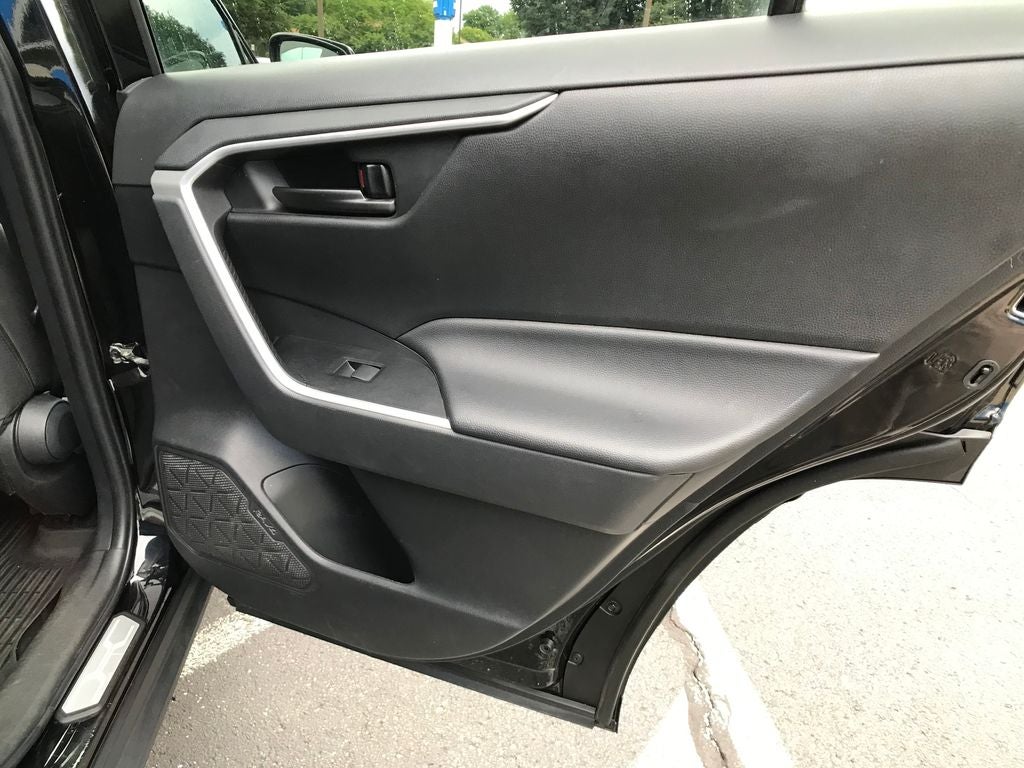 2023 Toyota RAV4 Hybrid LE