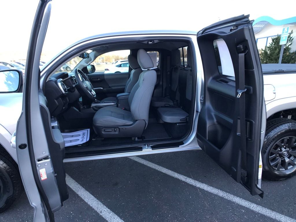 2020 Toyota Tacoma SR5 V6