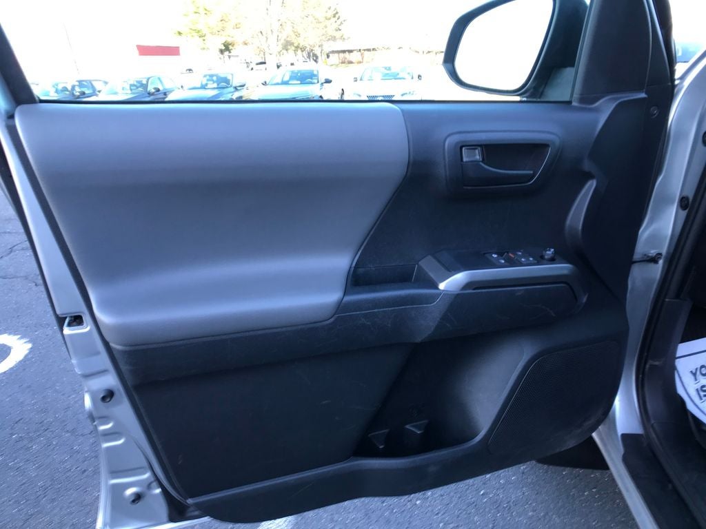 2020 Toyota Tacoma SR5 V6