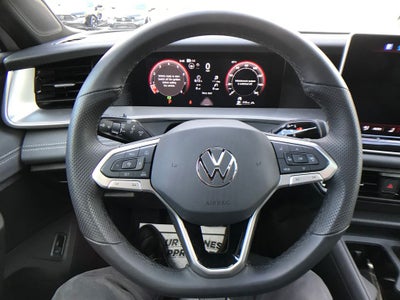 2025 Volkswagen Tiguan 2.0T SE R-Line Black