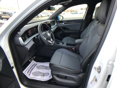 2025 Volkswagen Tiguan 2.0T SE R-Line Black