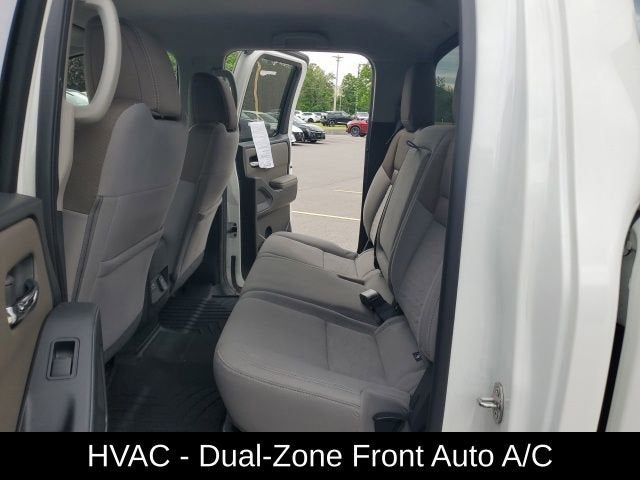 2022 Nissan Frontier SV