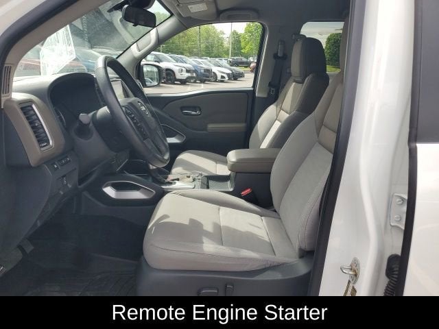 2022 Nissan Frontier SV