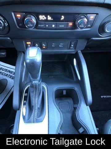 2022 Nissan Frontier SV