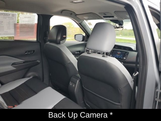 2022 Nissan Kicks SR