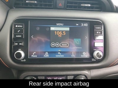 2022 Nissan Kicks SR