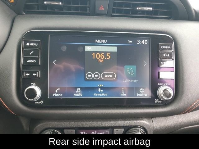 2022 Nissan Kicks SR