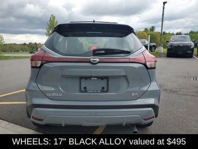 2022 Nissan Kicks SR