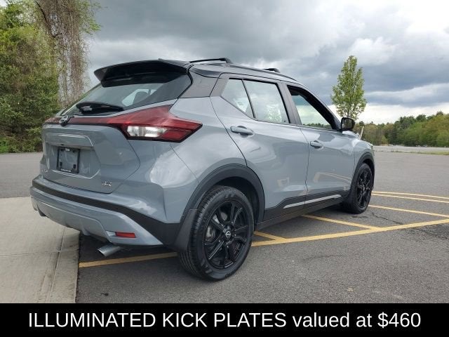 2022 Nissan Kicks SR