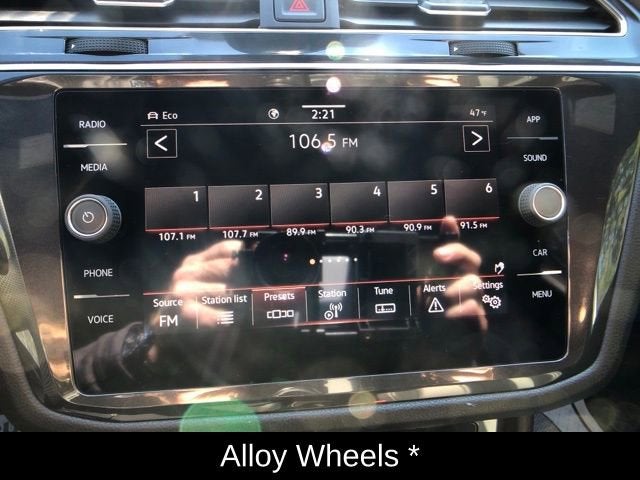2022 Volkswagen Tiguan SE R-Line Black
