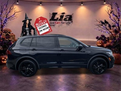 2023 Volkswagen Tiguan SE R-Line Black