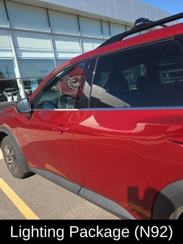 2024 Nissan Pathfinder SV