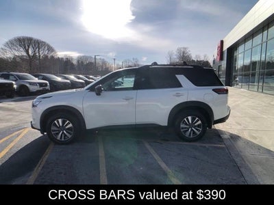 2022 Nissan Pathfinder SL