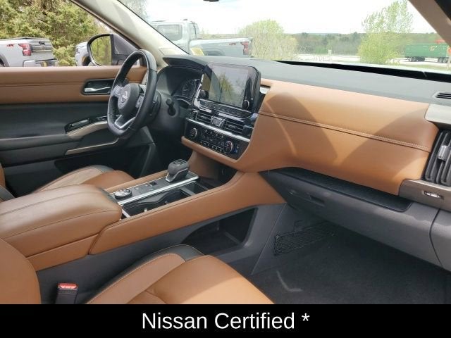 2023 Nissan Pathfinder Platinum