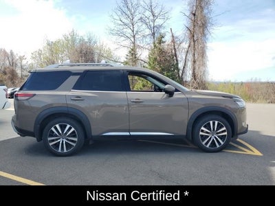 2024 Nissan Pathfinder Platinum