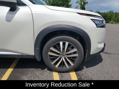 2024 Nissan Pathfinder Platinum