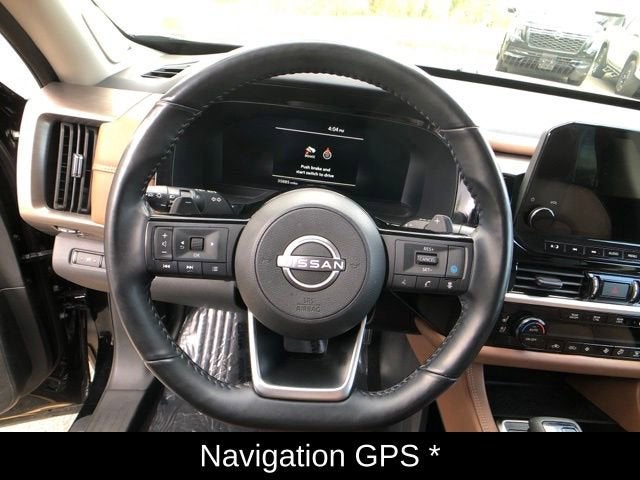 2023 Nissan Pathfinder Platinum