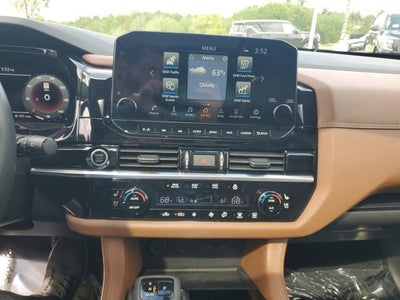 2023 Nissan Pathfinder Platinum