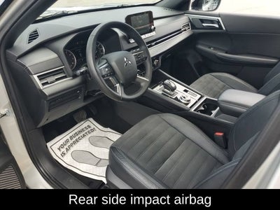 2022 Mitsubishi Outlander SE