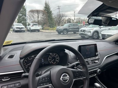 2022 Nissan Altima 2.5 SR