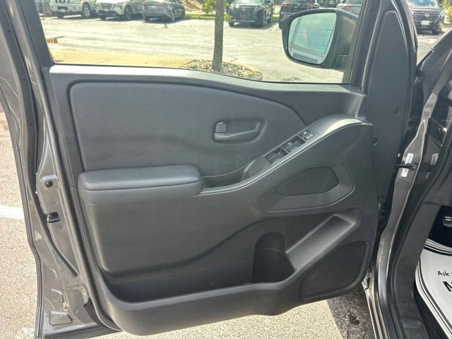 2023 Nissan Frontier S