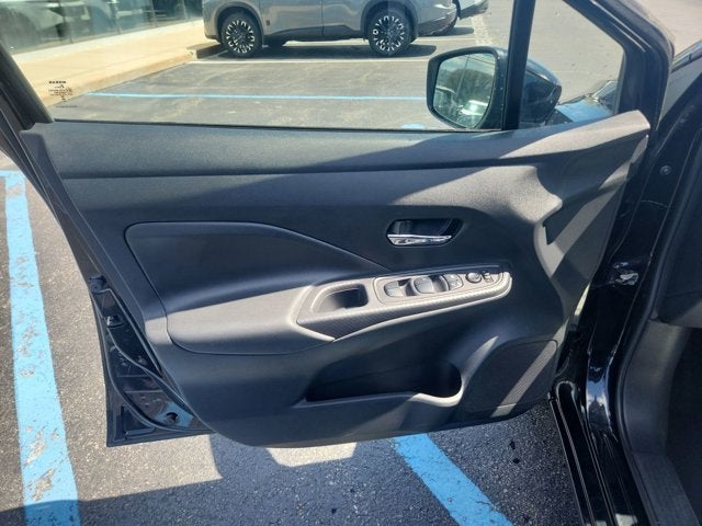 2023 Nissan Versa SV
