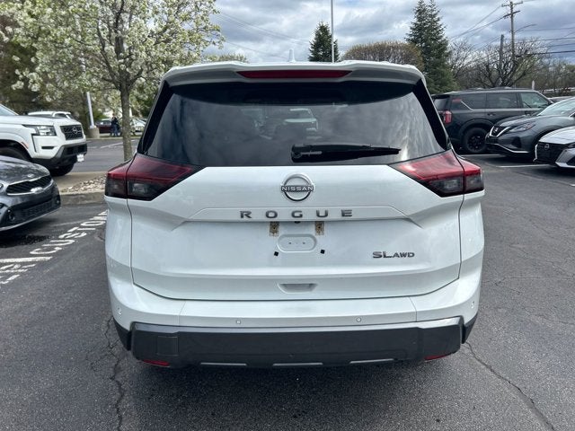 2026 Nissan Rogue SL