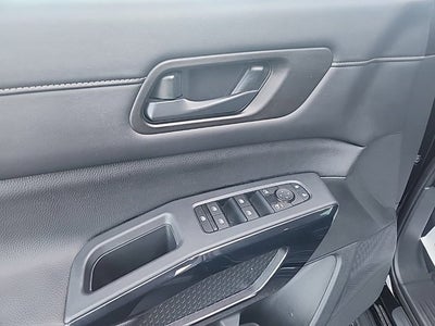 2024 Nissan Pathfinder S