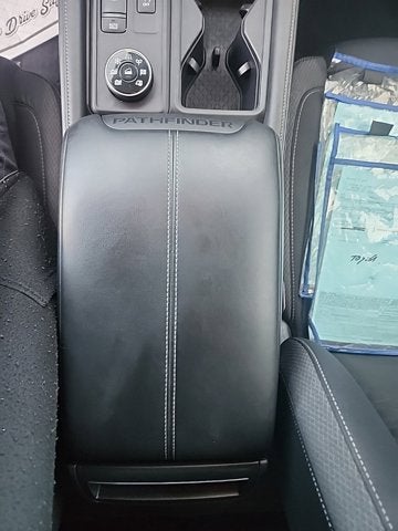 2024 Nissan Pathfinder S