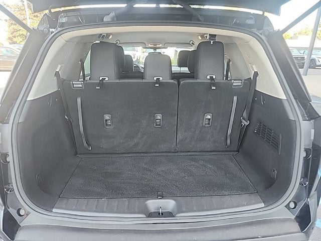 2024 Nissan Pathfinder S