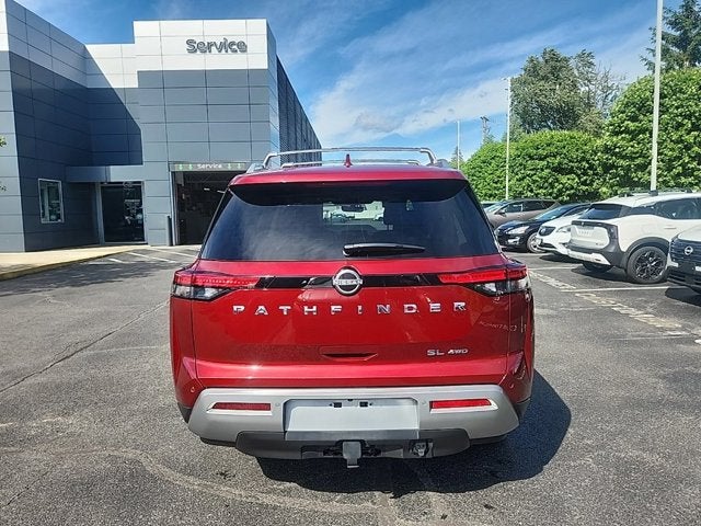 2023 Nissan Pathfinder SL