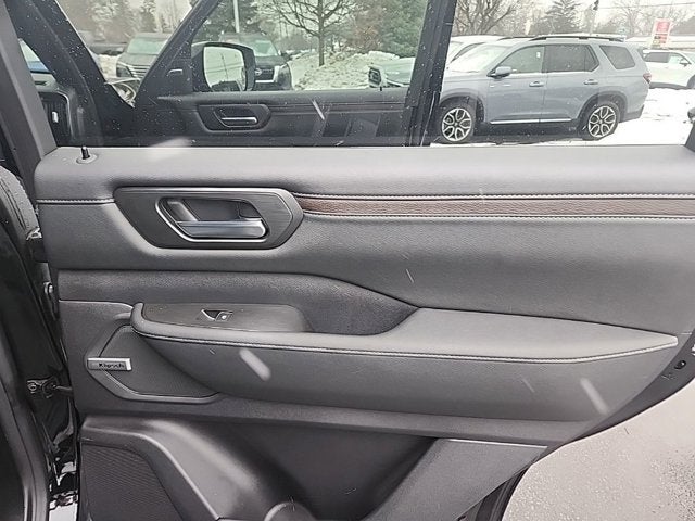 2025 Nissan Armada SL