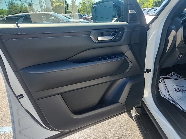 2025 Nissan Armada SL