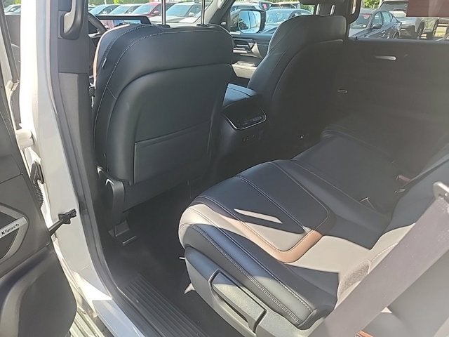 2025 Nissan Armada SL