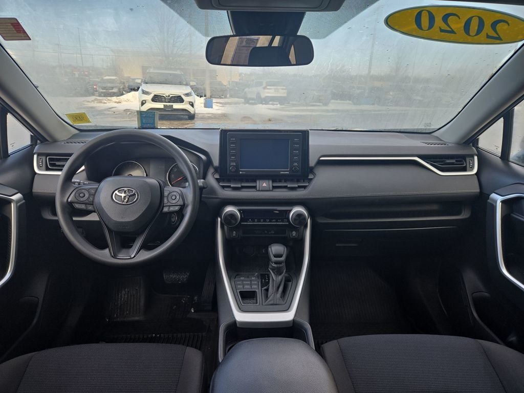 2020 Toyota RAV4 LE