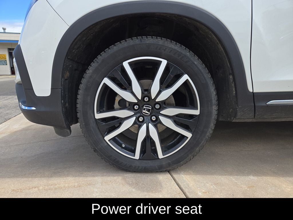 2022 Honda Pilot Touring 8 Passenger
