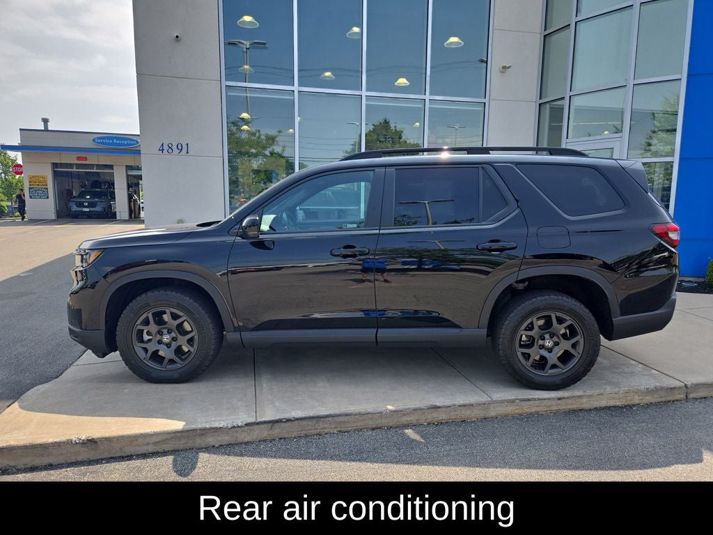 2023 Honda Pilot TrailSport