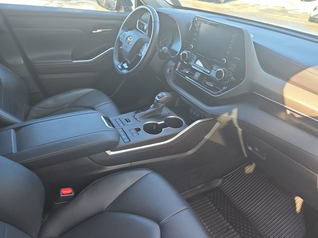 2021 Toyota Highlander XLE