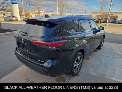 2023 Toyota Highlander XLE