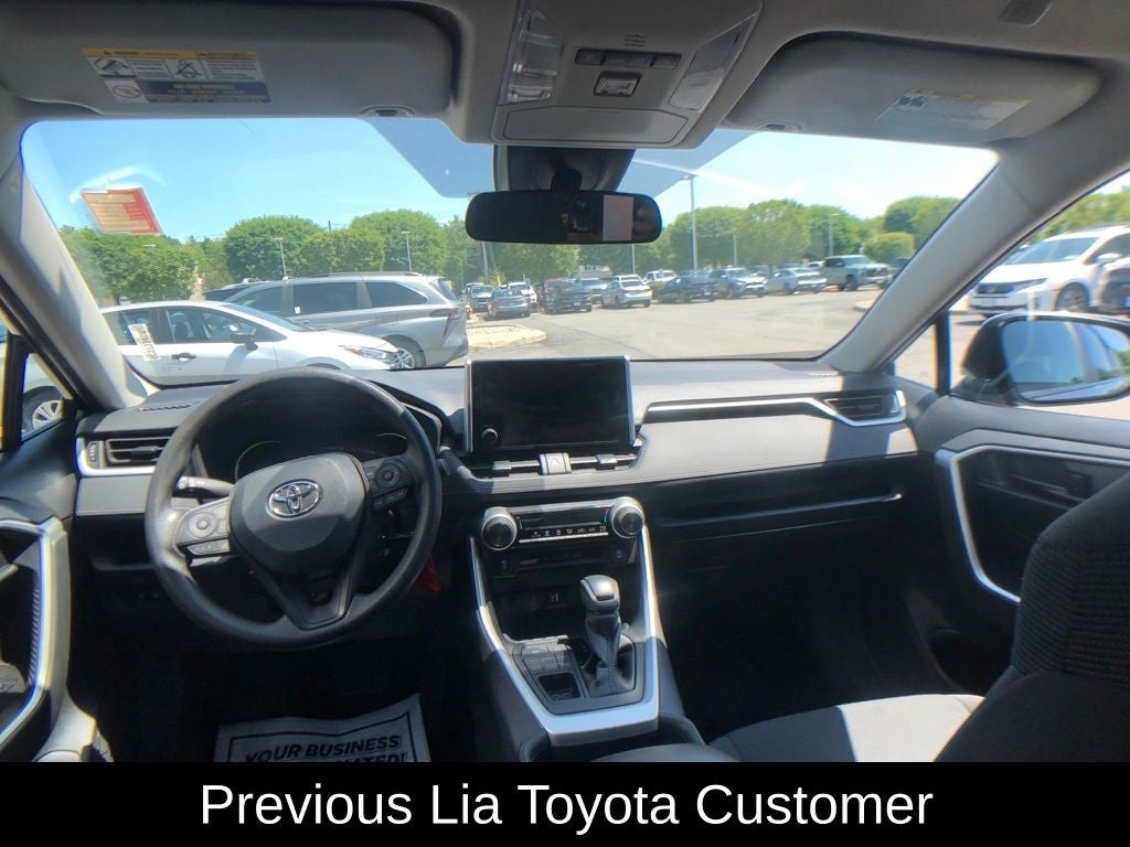 2025 Toyota RAV4 LE