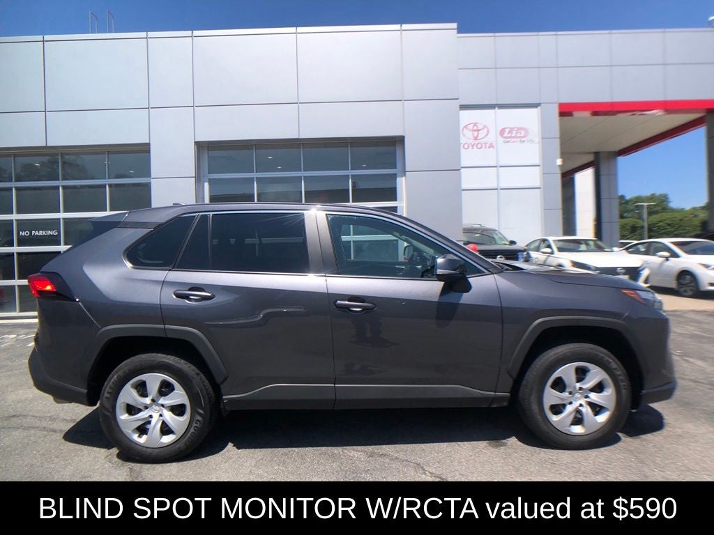 2025 Toyota RAV4 LE