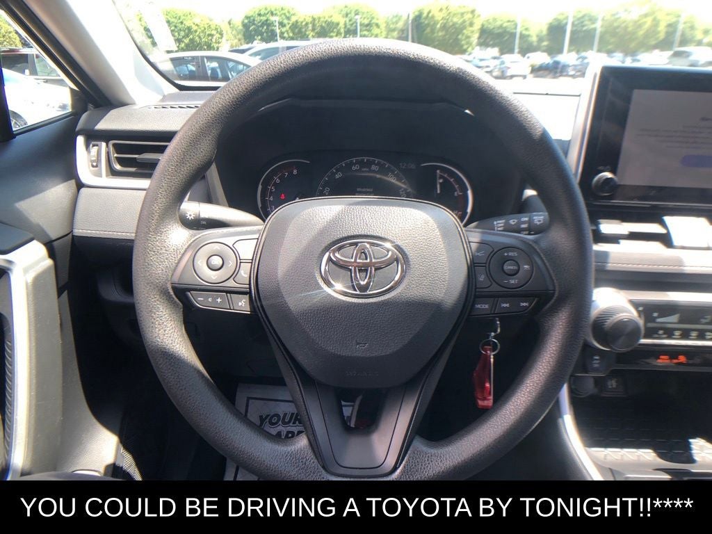 2025 Toyota RAV4 LE