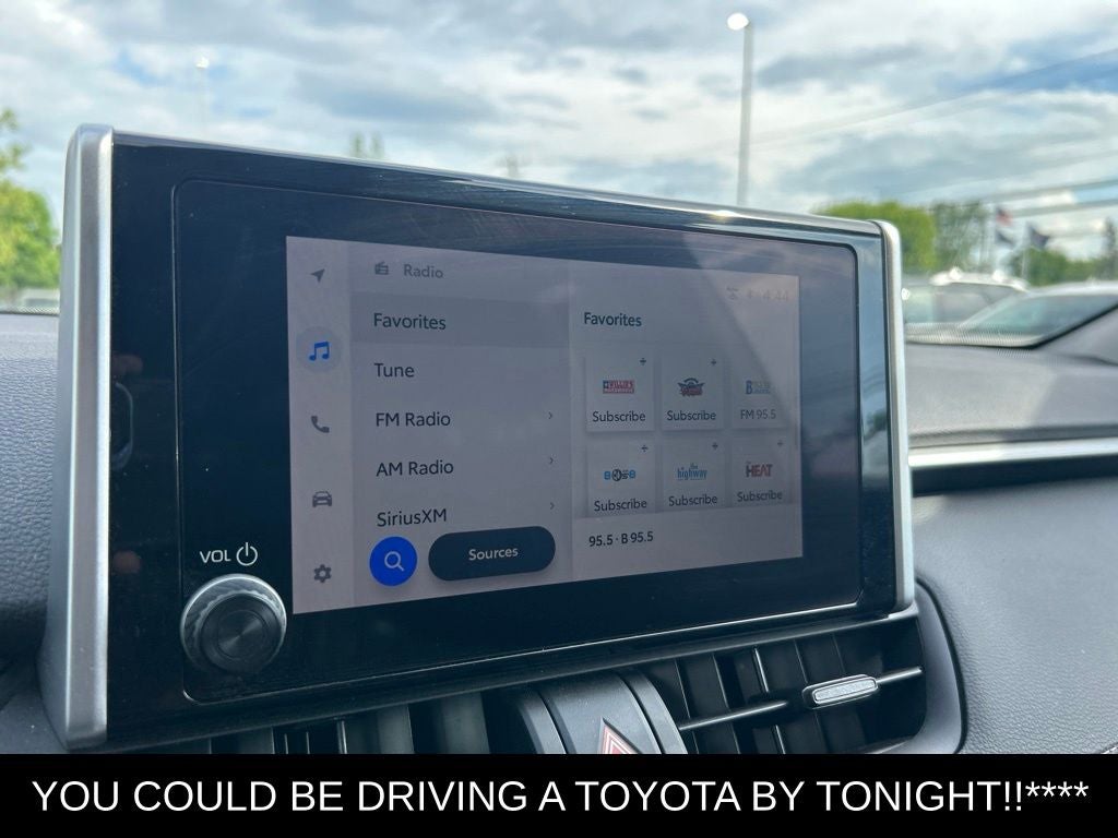 2023 Toyota RAV4 LE
