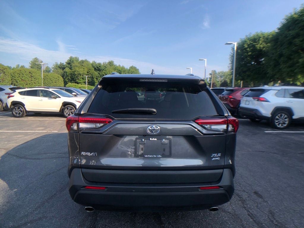 2025 Toyota RAV4 XLE
