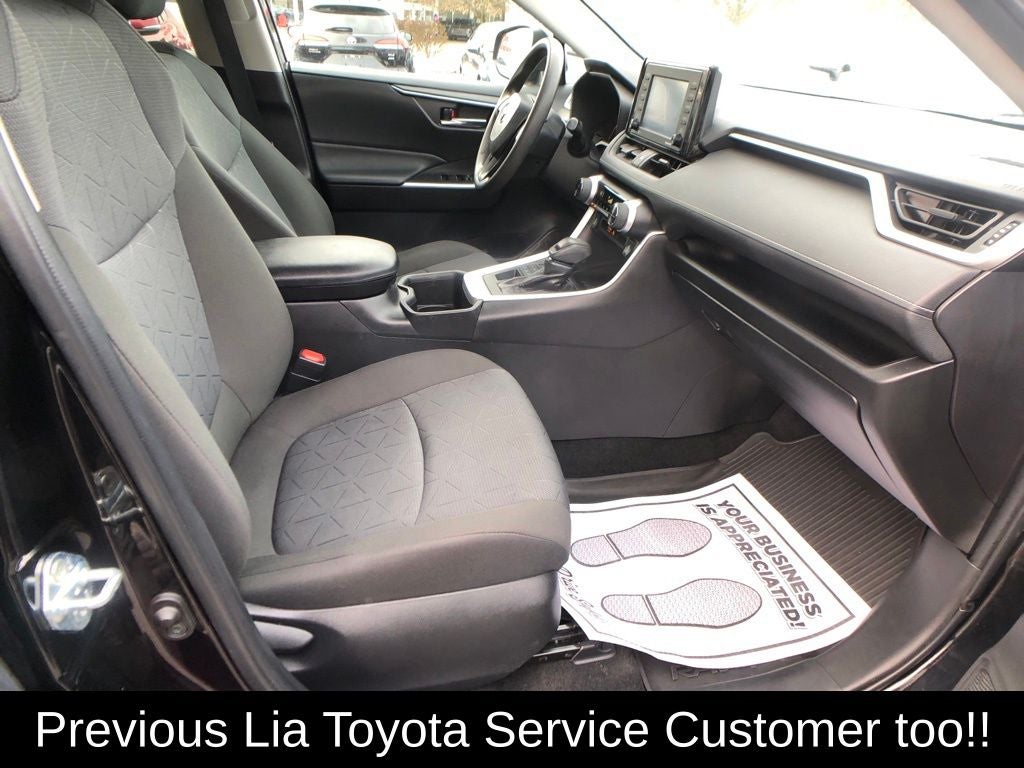 2022 Toyota RAV4 XLE